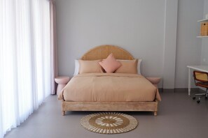 Deluxe Suite, 1 King Bed | In-room safe, iron/ironing board, free WiFi - PONDER Bali (Canggu)