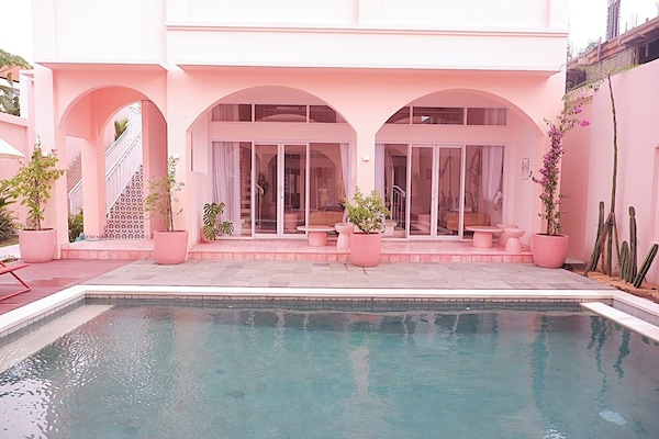 Estúdio luxo, 1 cama King e sofá-cama | Terraço/pátio