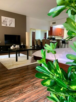 1 quarto, escrivaninha, ferros/tábuas de passar roupa, Wi-Fi de cortesia