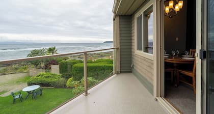 #222 Upper Beach View Suite at Shorewater Resort, Qualicum Beach