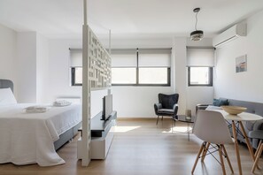 Superior Studio, Courtyard View (019) | Laptop workspace, blackout curtains, soundproofing, iron/ironing board - Leochares Lifestyle Apartments (Athens)