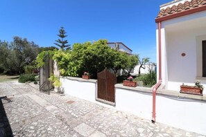 Exterior - Masseria Fagà (Otranto)