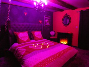 1 soverom, safe på rommet og sengetøy