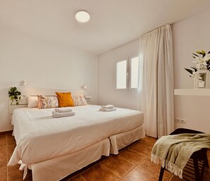 2 chambres, fer et planche à repasser