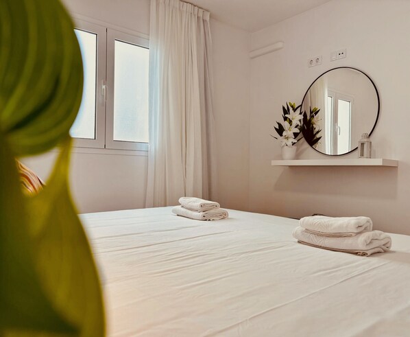 2 soveværelser, strygejern/strygebræt