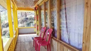 Deluxe Double Room, Mountain View | Balcony