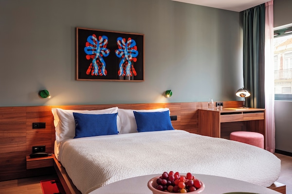Extra Large Studio with Kitchenette | Premium bedding, in-room safe, laptop workspace, soundproofing