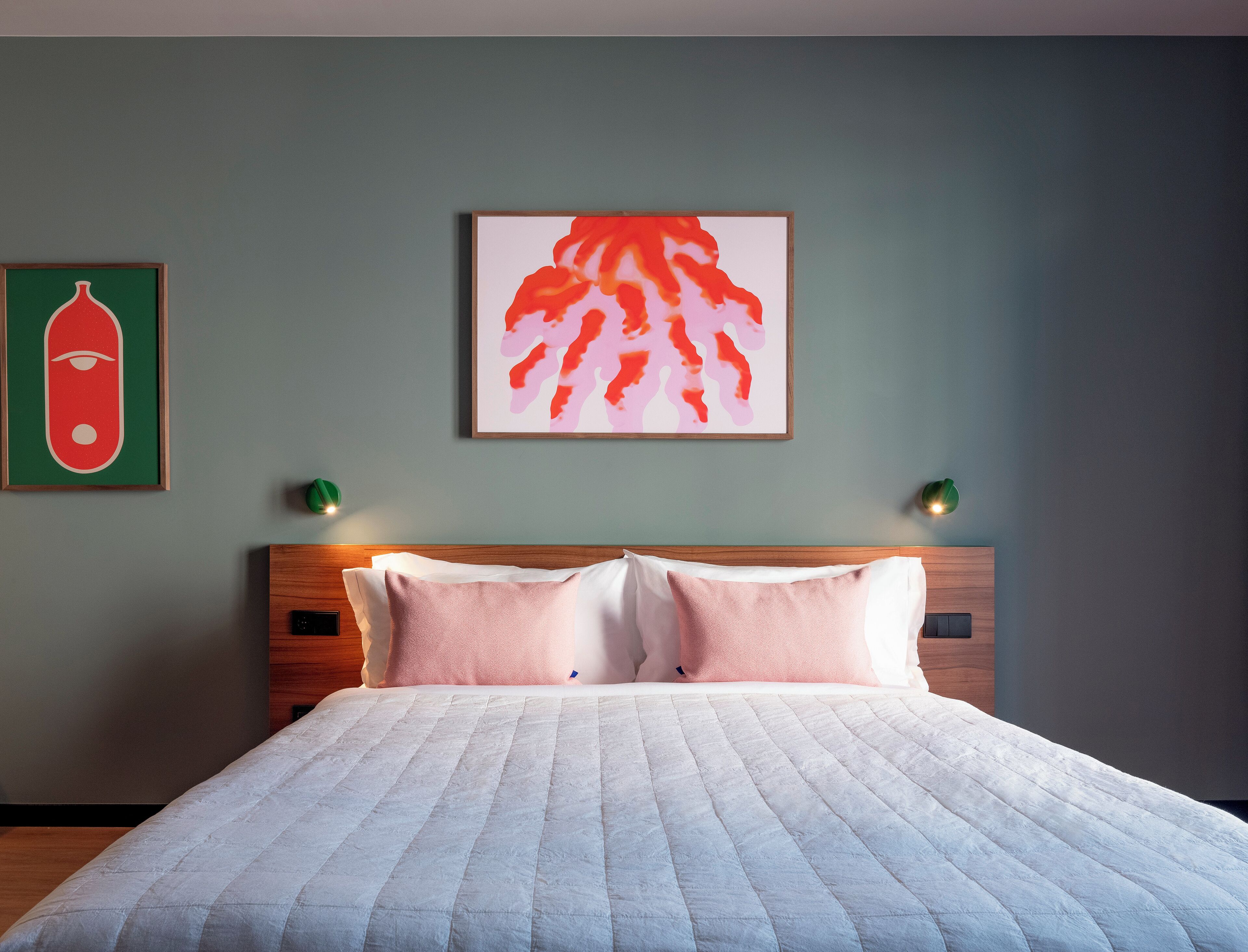 Premium bedding, in-room safe, laptop workspace, soundproofing