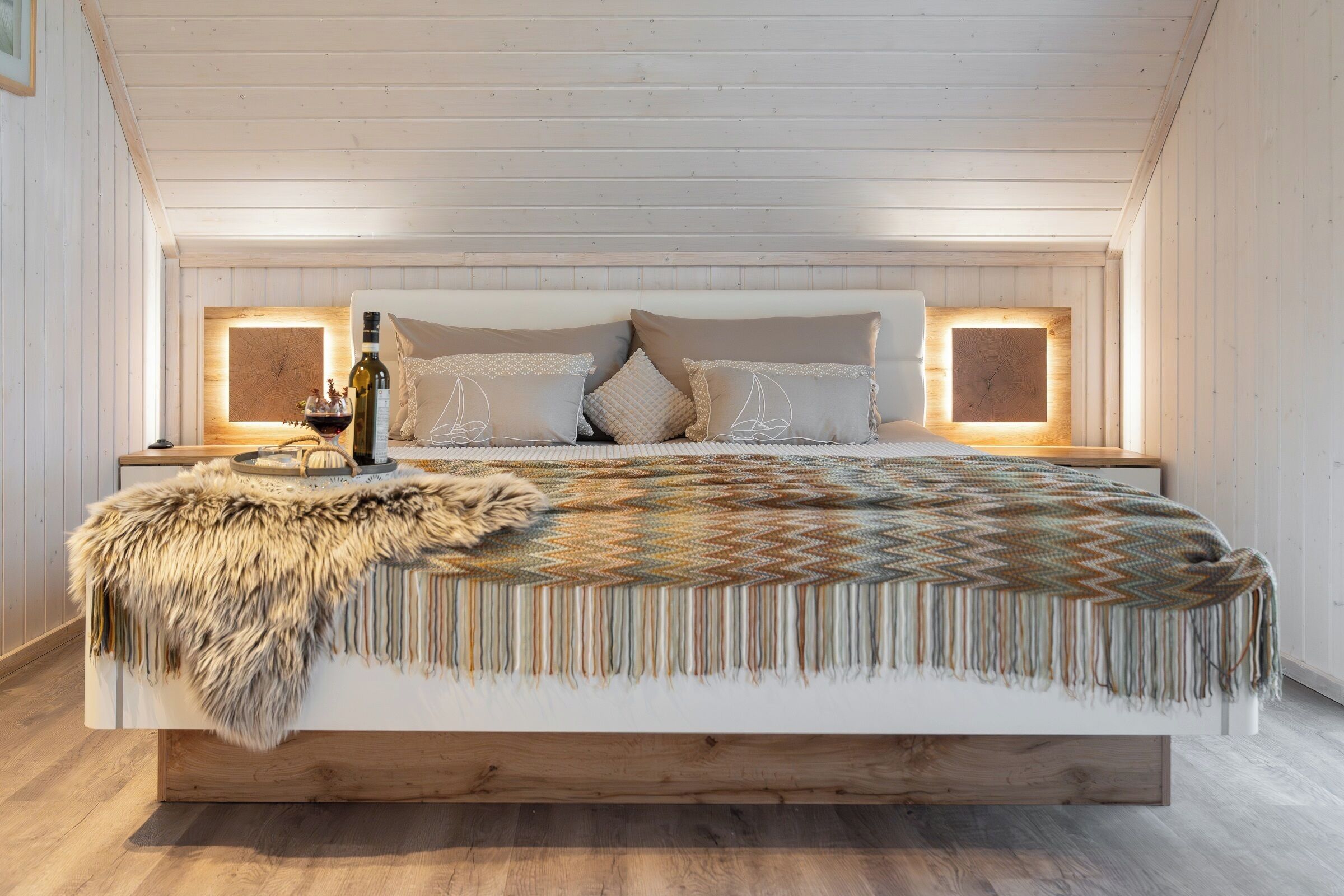 2 bedrooms, iron/ironing board, travel crib, free WiFi