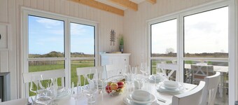 Ostsee Lodge - infrared sauna, bathtub, fireplace, terrace, barbecue, 2 parking spaces
