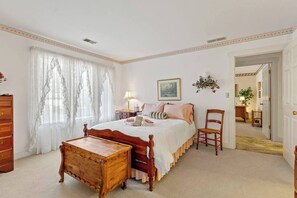 Strygejern/strygebræt, gratis Wi-Fi, sengetøj