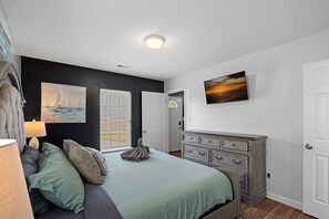 4 bedrooms, iron/ironing board, travel cot, WiFi