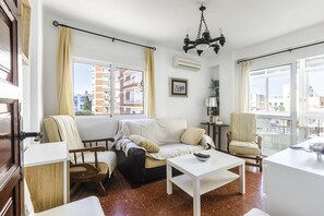 TV - A&N California (Torre del Mar)