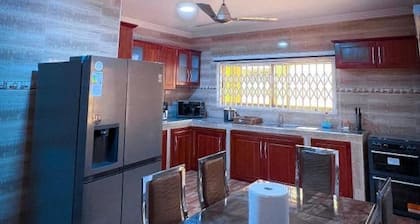 Accra-5bedroom-3bathroom-privateparking