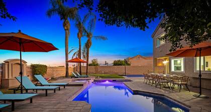 4 Bedroom, Golf Simulator, Pickleball, Arcade, Heated Pool!