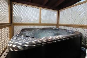 Baignoire à remous extérieure