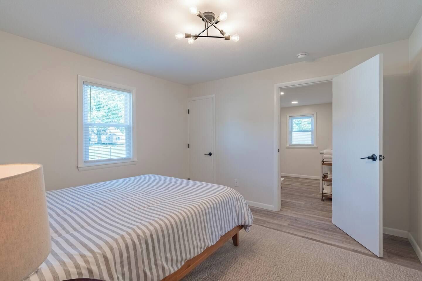 3 habitaciones, wifi gratis y ropa de cama 