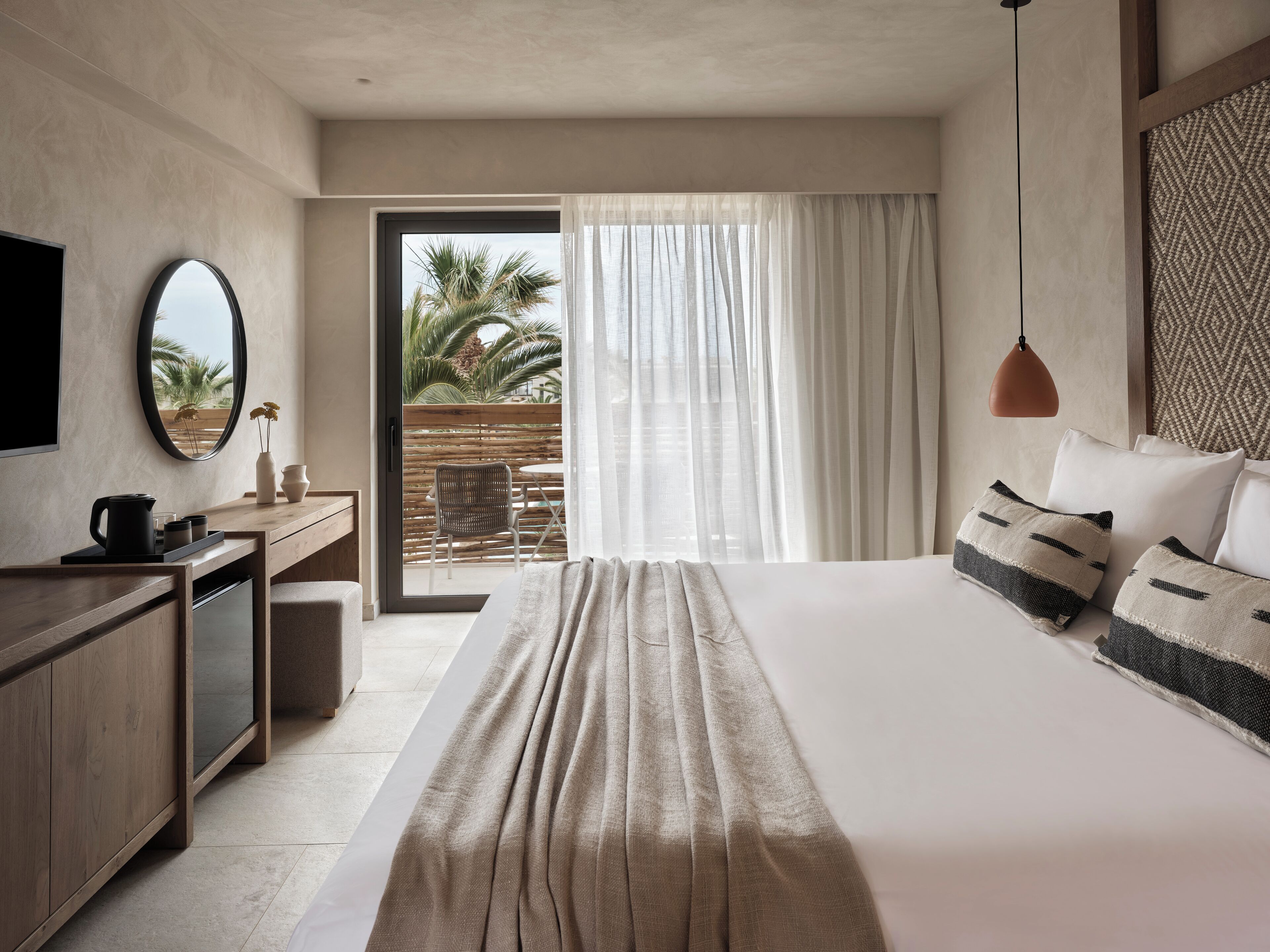 書桌、隔音、熨斗/熨衣板、免費無線上網