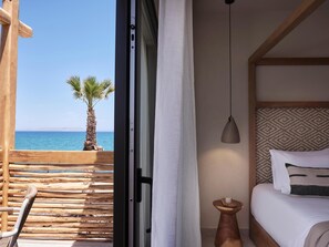 Shower, hair dryer, towels, soap - Stella Blue Seaside Resort (Hersonissos)
