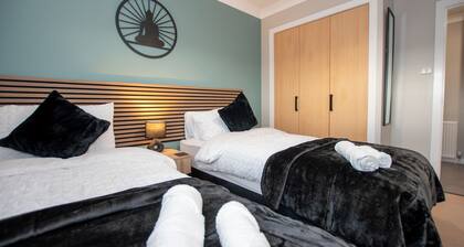 Bathgate Penthouse near Edinburgh