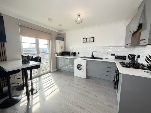 Bathgate Penthouse near Edinburgh
