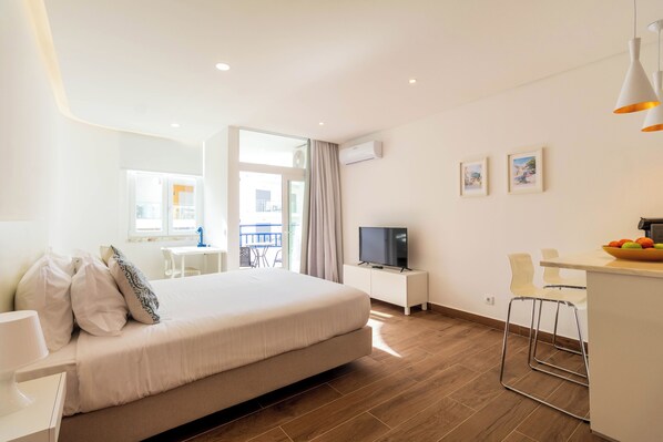1 habitación, minibar, caja de seguridad en la habitación y escritorio 