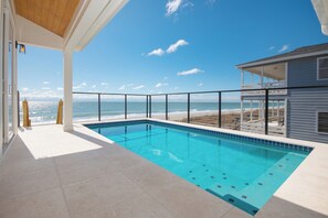 Piscine extérieure, piscine chauffée