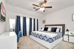 3 bedrooms, desk, iron/ironing board, WiFi