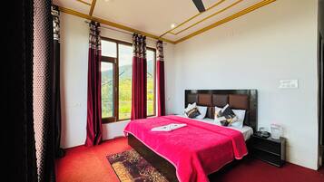 Deluxe Room | Bed sheets