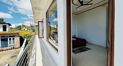 Prafull Hotel