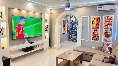 Spacious 3-bedroom Apartment with WiFi /AC in Tema.