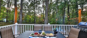 Firepit•BBQ•Hot Tub•King•Full Kitchen•SmartTV•Pets