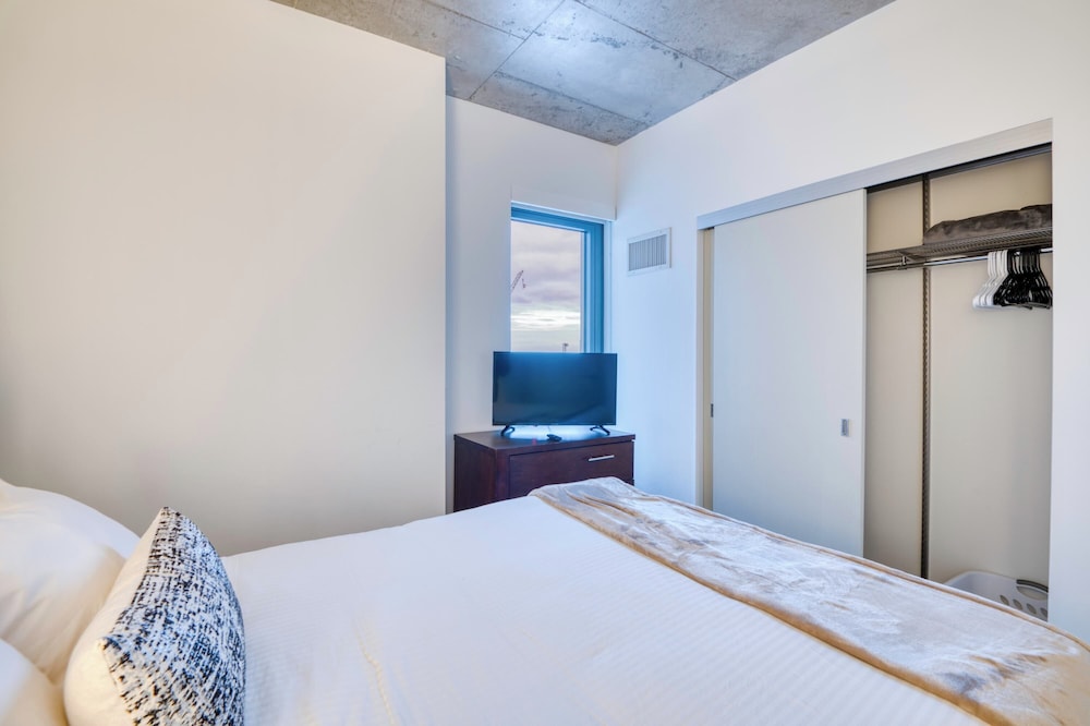 Modern Apt In Kendall Square PKS2002 Cambridge Vrbo