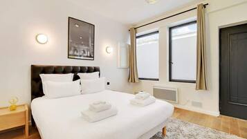 1 bedroom, iron/ironing board, travel crib, WiFi