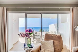 Smart TV, fireplace - 122 - Luxury Beachfront Apartment with Panoramic Views and Pool, Mijas (Mijas)