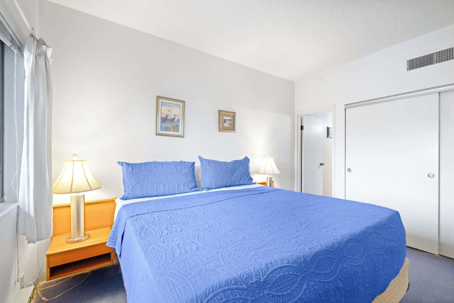 2 chambres, fer et planche à repasser, Wi-Fi, draps fournis