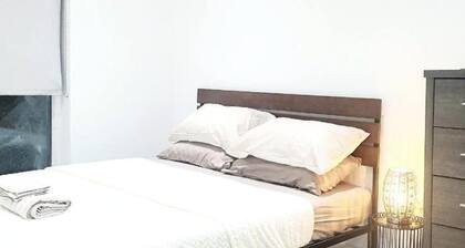 1-bed Suite - Sleeps 3 - Parking - Near Bluewater