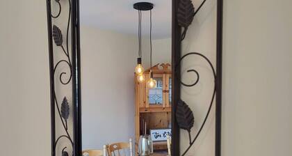 Hawthorns Holiday Home - Modern & Family Friendly