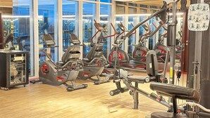 Fitness facility - Starz Tower Cozy Apartment in Dubai (Dubai)