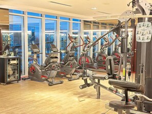 Fitness facility - Starz Tower Cozy Apartment in Dubai (Dubai)