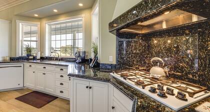 Paso Robles Gem w/ On-site Vineyard: Pets Welcome!