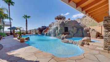 House (5 Bedrooms) | Interior