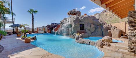 House (5 Bedrooms) | Interior