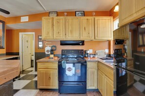 House (4 Bedrooms) | Interior - Patio w/ Desert Views: Apache Junction Abode (Apache Junction)