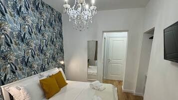 Classic-Zimmer, Blick auf den Innenhof | Zimmersafe, Schreibtisch, Verdunkelungsvorhänge, kostenloses WLAN