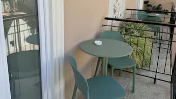 Comfort Room, Balcony, City View | Balcony