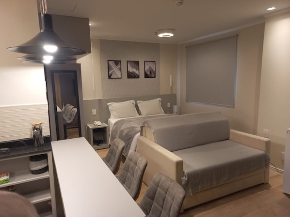 Comfort Room, City View | 1 bedroom, in-room safe, iron/ironing board, free WiFi