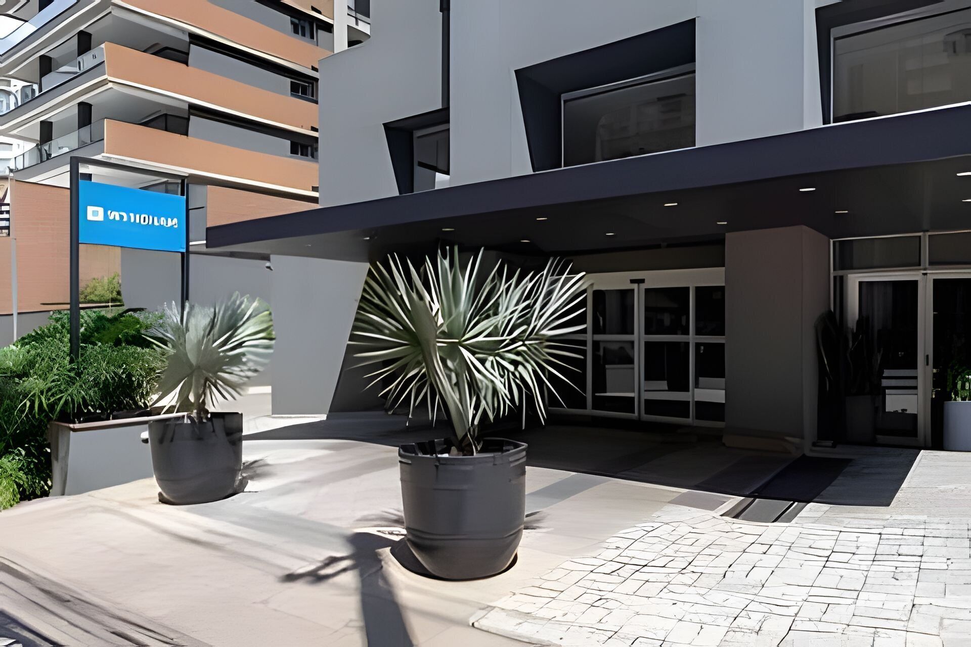 Comfort Room, City View | Exterior detail