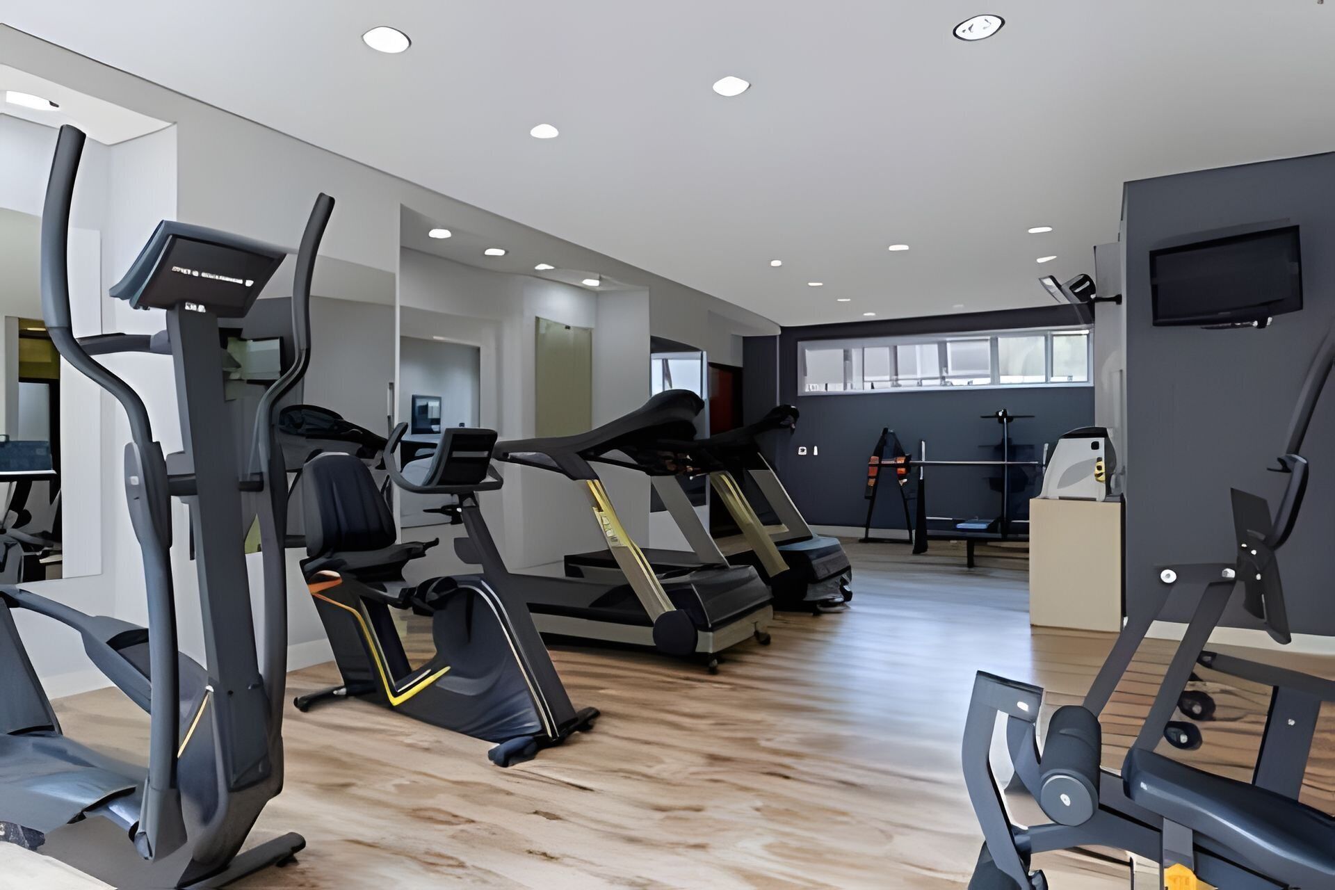 Comfort Room, City View | Fitness facility