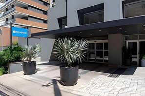 Comfort Room, City View | Exterior detail